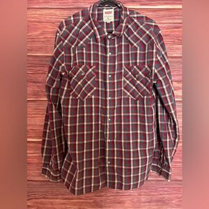 Levi’s Pearl Snap modern XL button down shirt